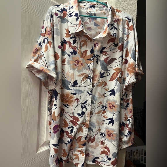 Floral button down top 2XL - Picture 1 of 5